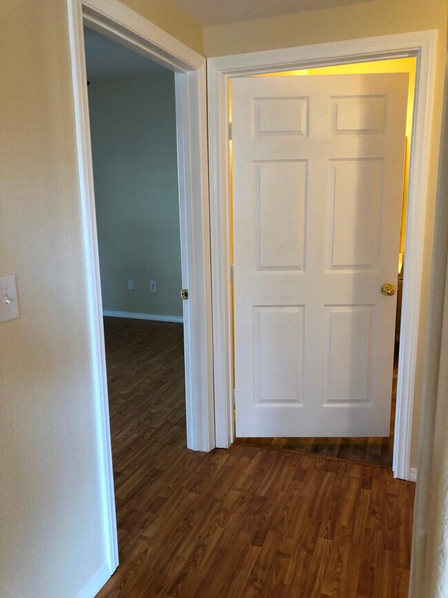 Building Photo - 833 Aspen Peak Loop