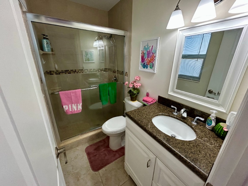 Building Photo - 9512 Saddlebrook Dr