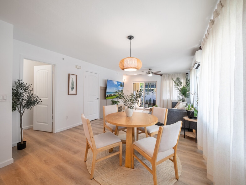 Building Photo - 1020 Kakala St