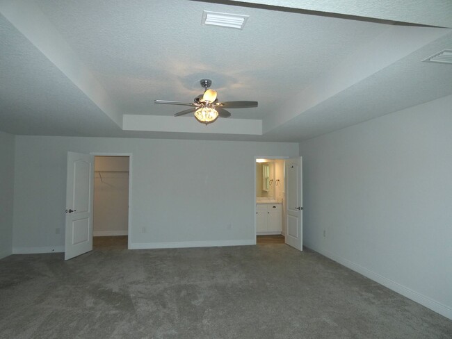 Building Photo - Spacious 3-Bedroom Home with Private Maste...