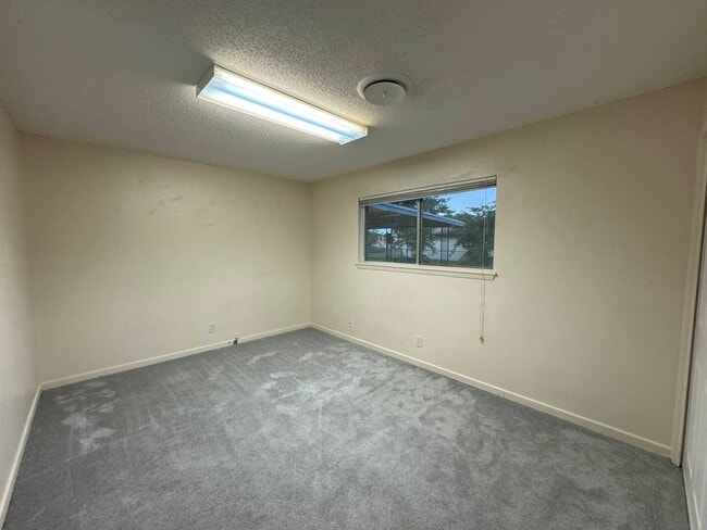 Building Photo - 4-Bedroom House for Rent in Killeen