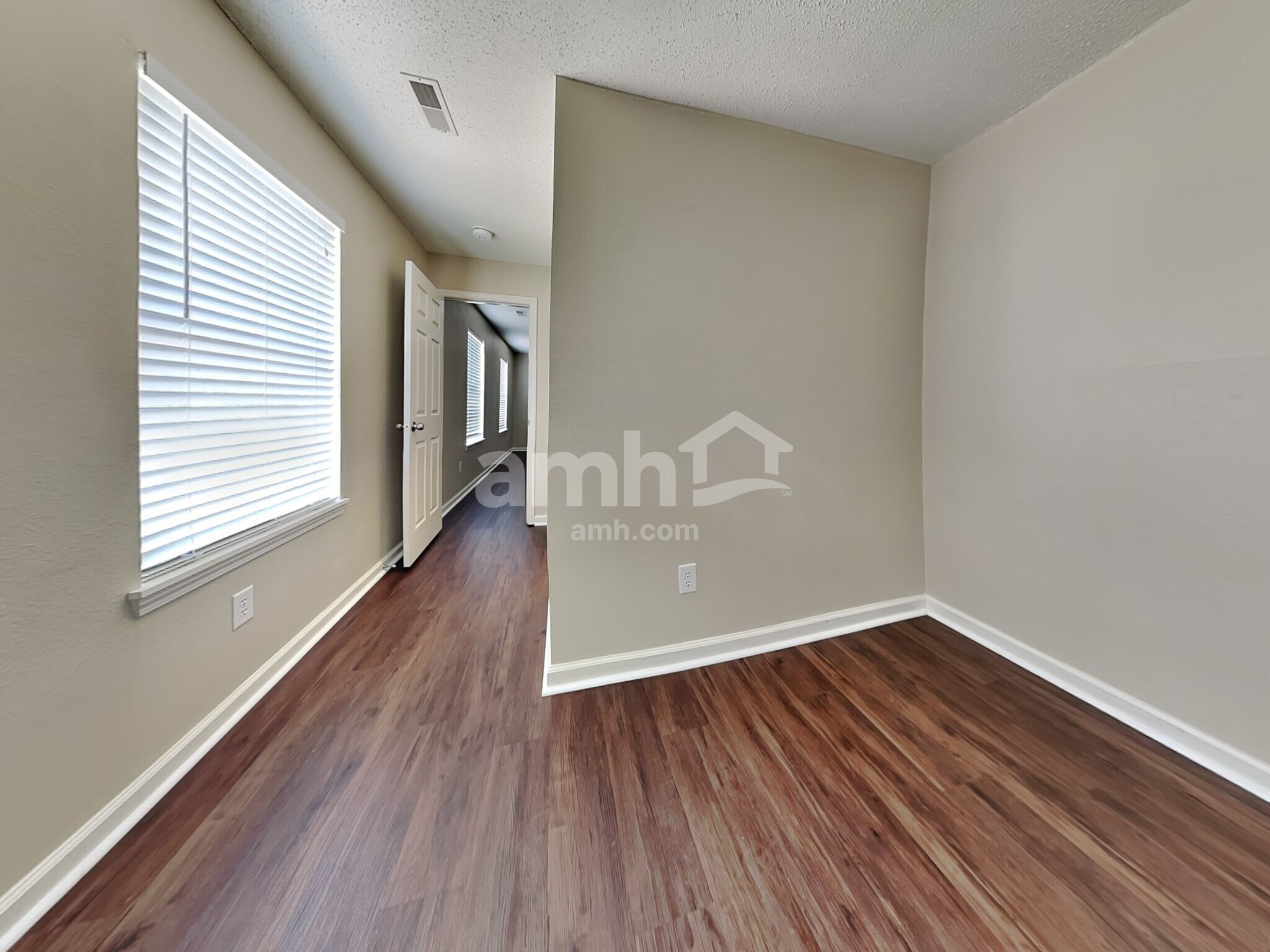 Building Photo - 656 Rocky Meadow Dr