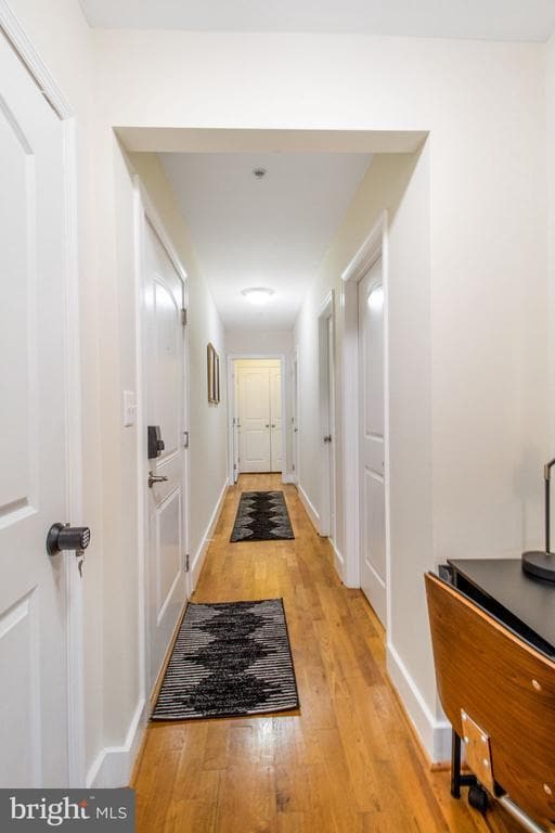 Building Photo - 417 18th St NE