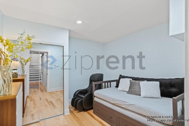 Building Photo - 3473 Birdsall Ave