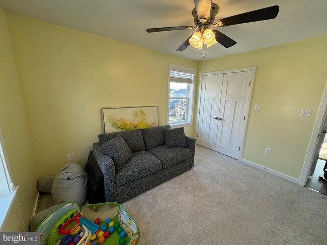 Building Photo - 8315 Bayside Rd