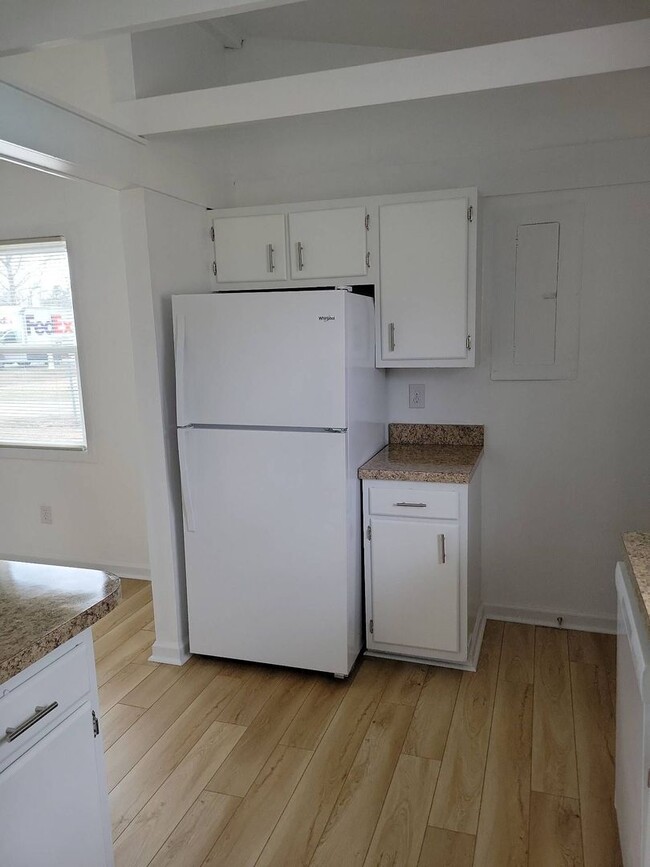 Building Photo - Nice Duplex in Havelock