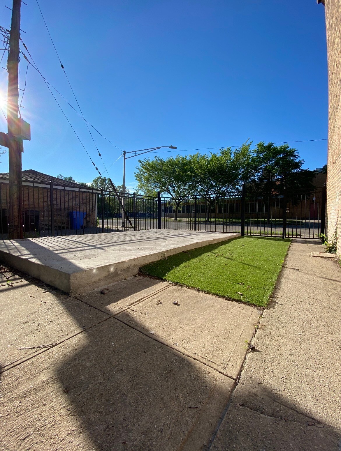 Building Photo - 7400 S Evans Ave