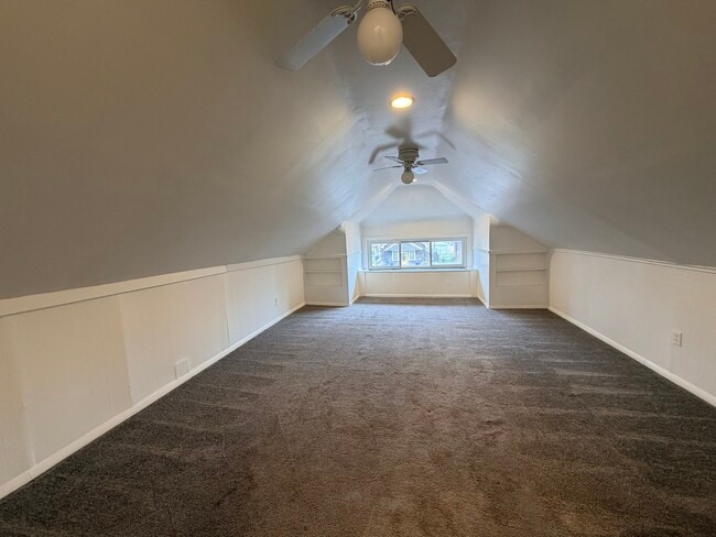 Building Photo - 13903 S State St