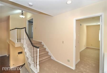 Building Photo - 7252 Elmsbury Ln