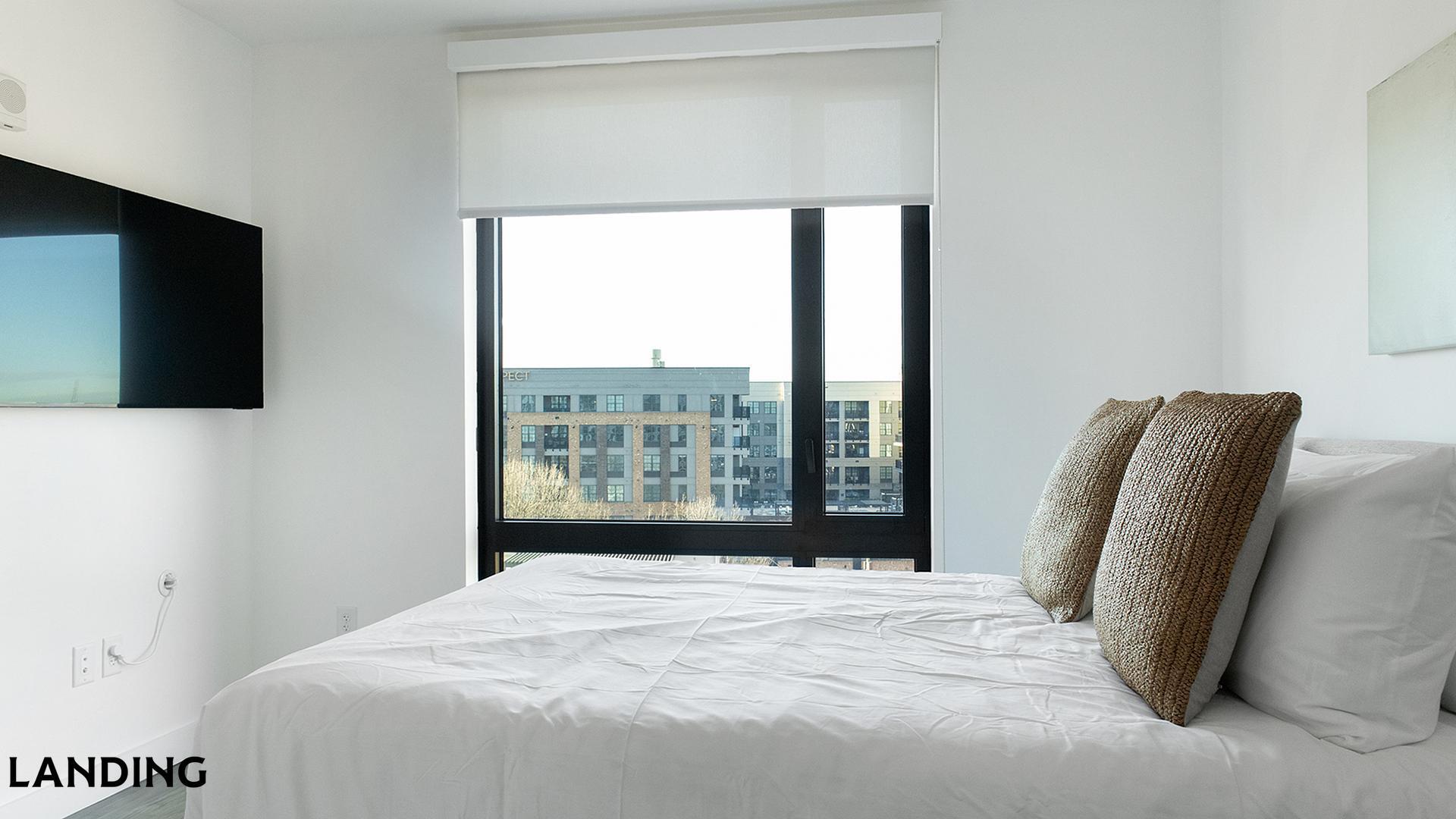 Building Photo - 1007 S Mint St