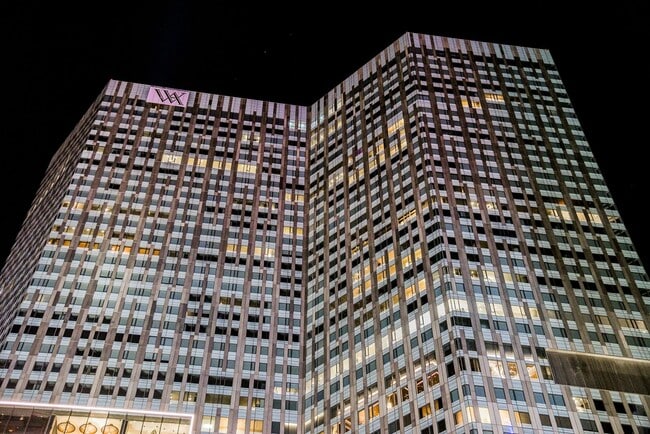 Building Photo - Waldorf Astoria Las Vegas- 1 bed .5 bath on the 39th floor!