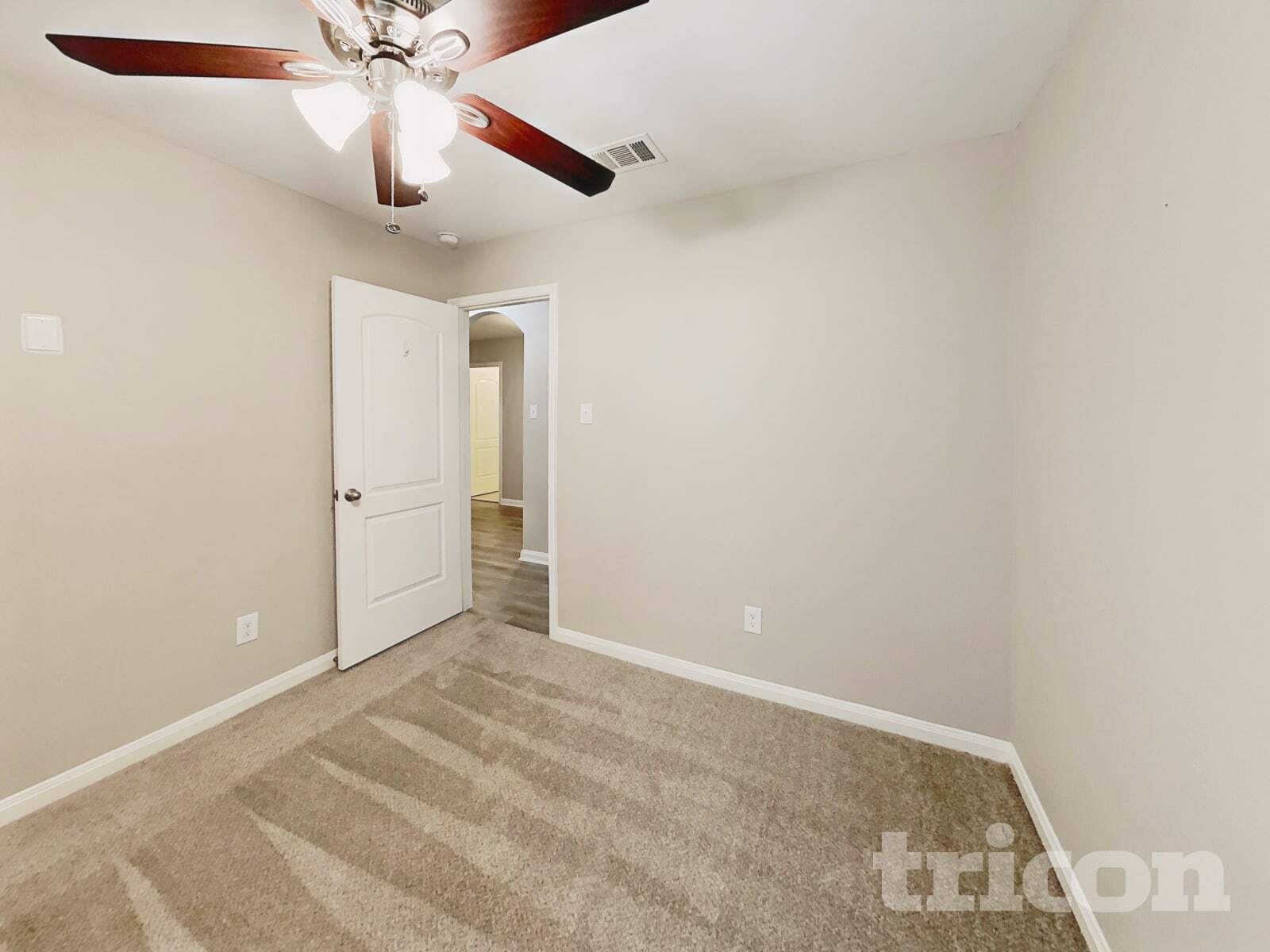 Building Photo - 112 Liberty Ln