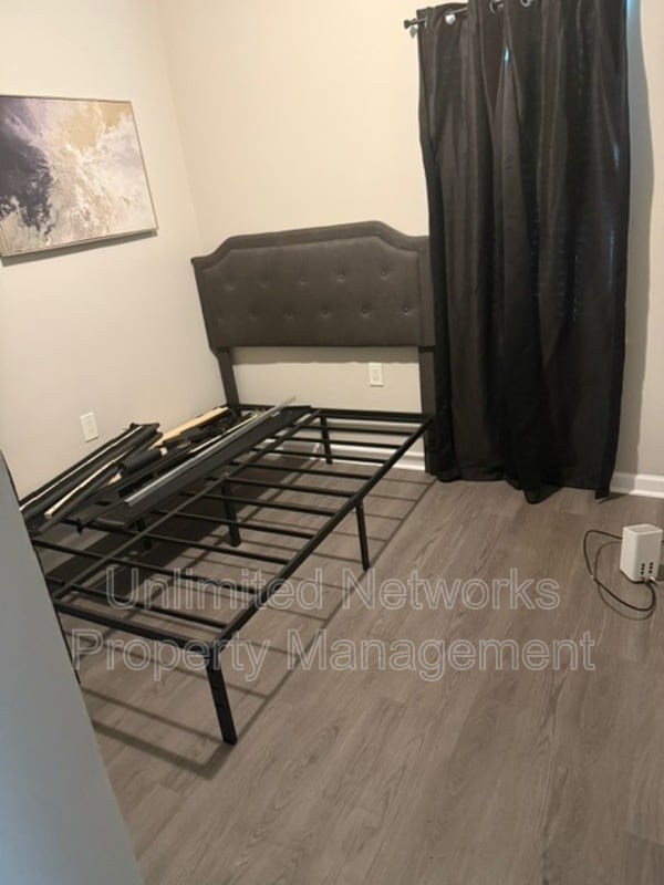 Building Photo - 151 Lawton St SW