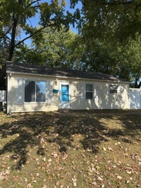 Building Photo - Freshly Updated Florissant Rental – Perfect for Families!