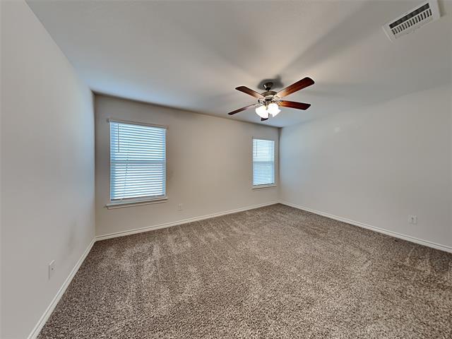 Building Photo - 604 Saddle Club Way