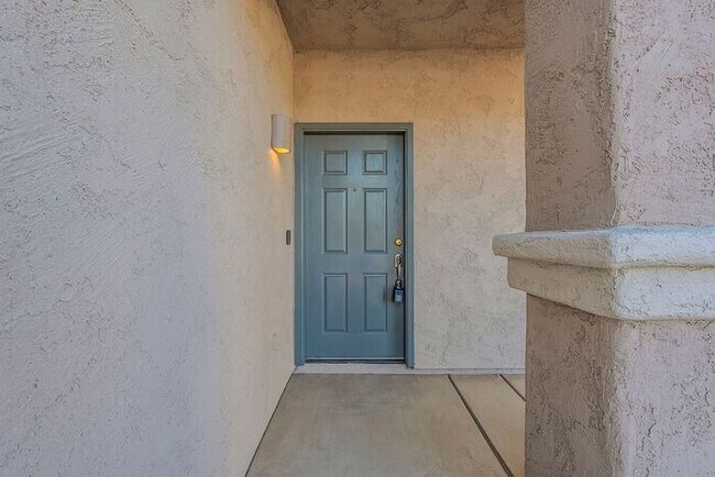 Building Photo - Pending/ Rented - Sahuarita Beauty!