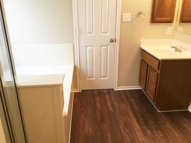 Building Photo - 25018 Longbranch Run