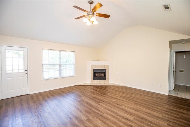 Building Photo - 2 Watling Ln