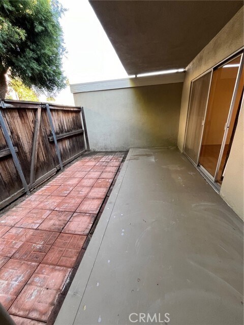 Building Photo - 504 S Euclid Ave