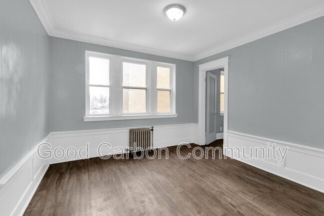 Building Photo - 2809 Main St