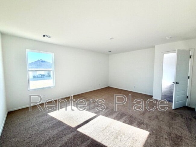 Building Photo - 1107 W Lawton Rd