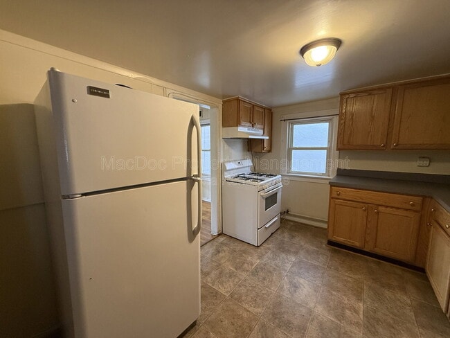 Building Photo - 107 Lafayette Blvd