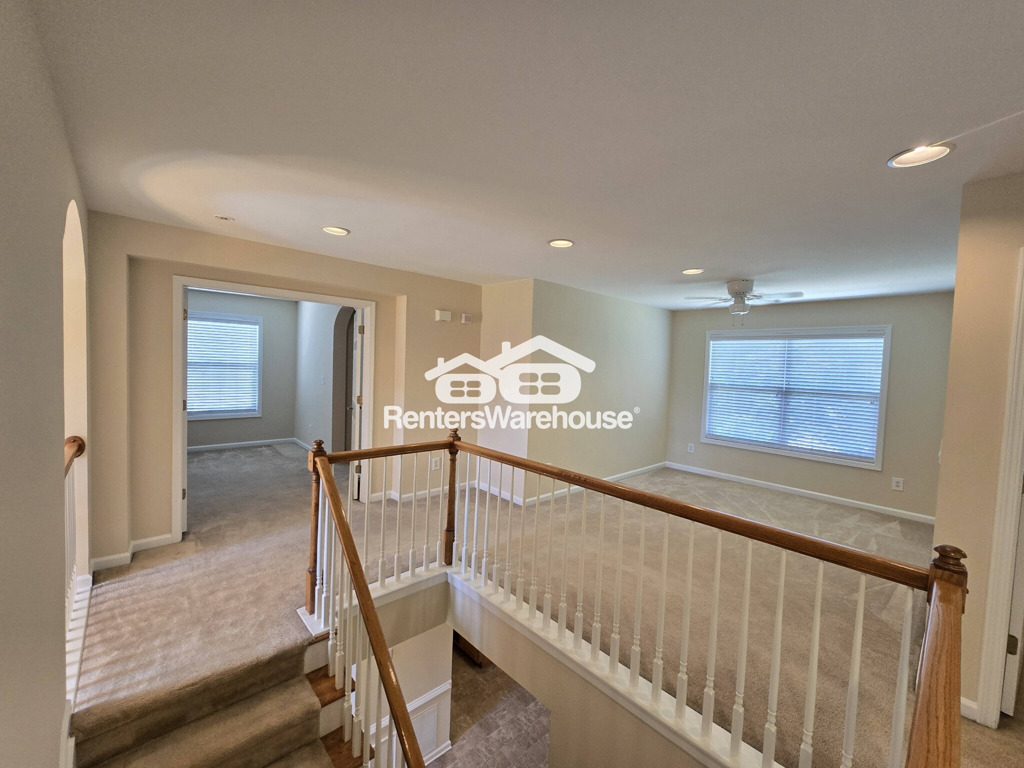 Building Photo - 2761 Autumn View Dr