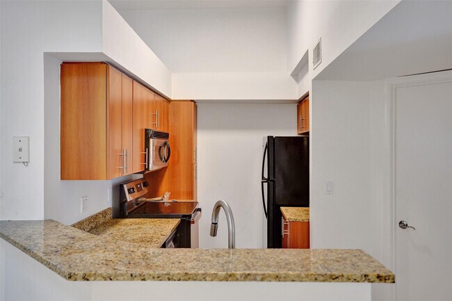 Building Photo - 1050 Crystal Way