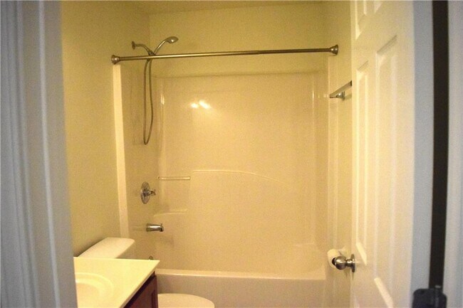 Building Photo - 5780 Weddington Dr
