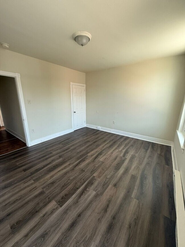Building Photo - 3 BED 1.5 BATH HOME FOR RENT.