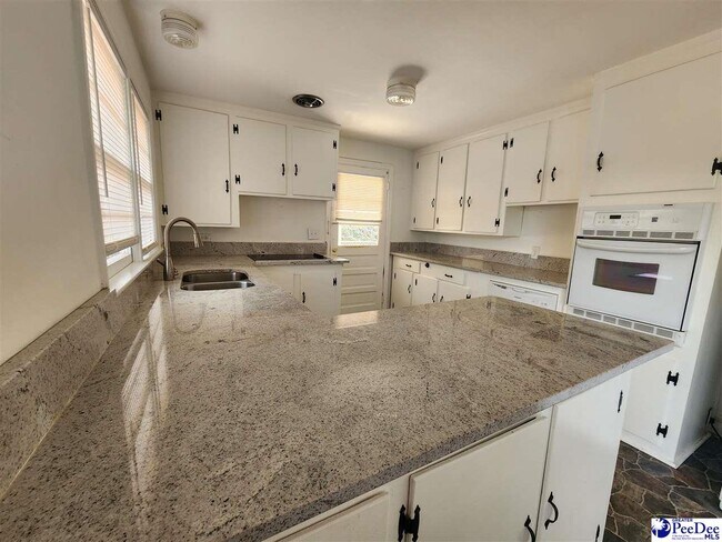 Building Photo - 2345 W McCown Dr