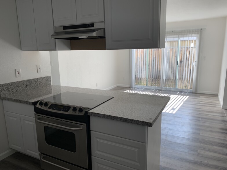 Building Photo - 6412 -6414 Terra way