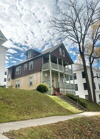 Building Photo - 1020 Madison St