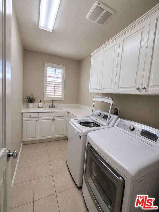 Building Photo - 14811 Blossom Ln