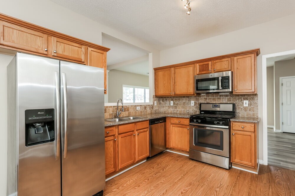 Building Photo - 4425 Ridgefair Dr