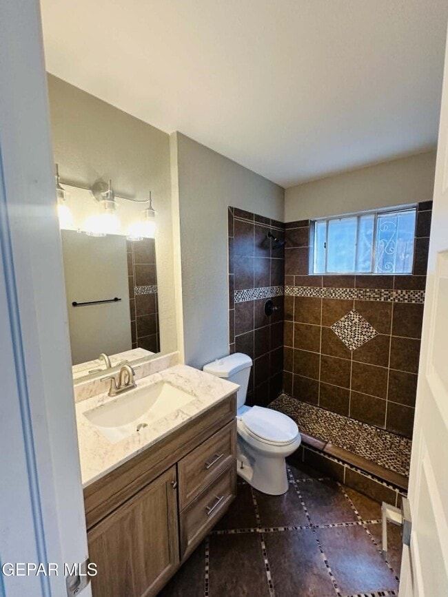 Building Photo - 11733 Lorri Dr