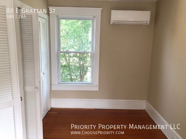 Building Photo - 86 E Grattan St