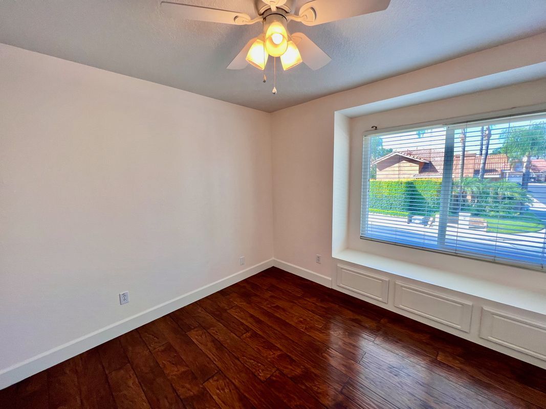 Building Photo - 28556 Rancho-Laguna