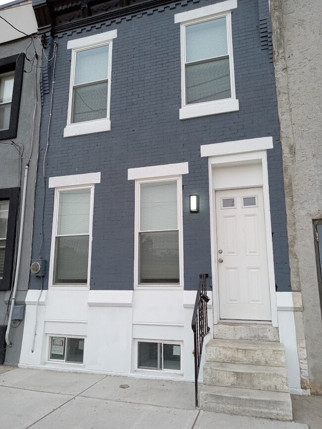 Primary Photo - 1204 S 35th St