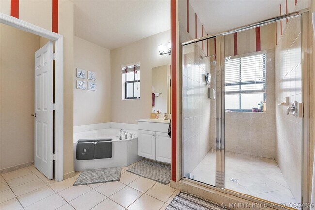 Building Photo - 4755 Cypress Street