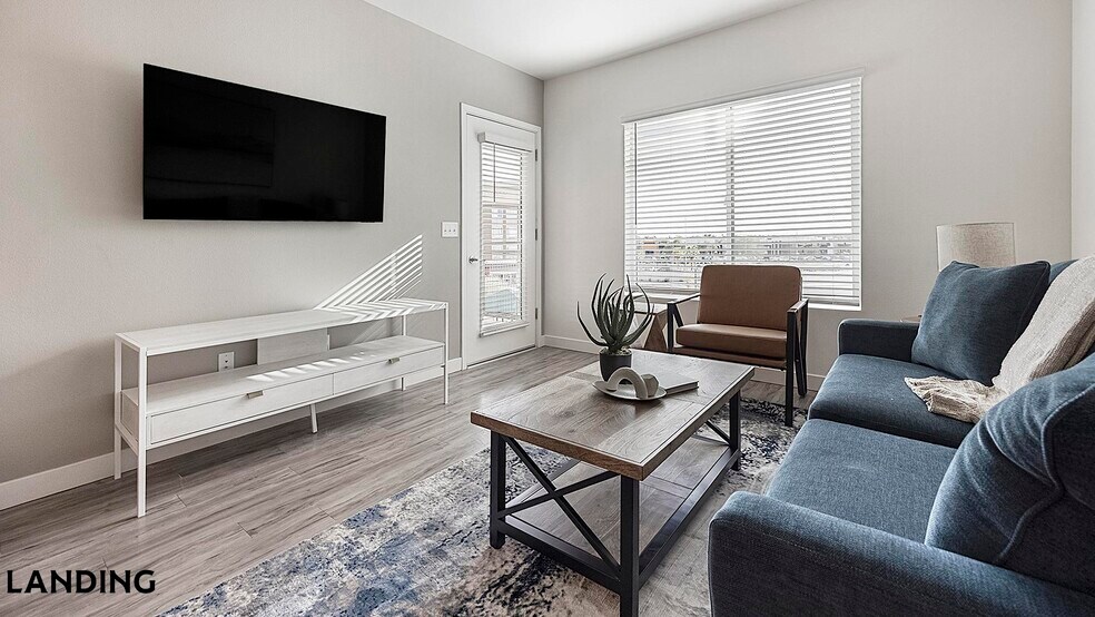 Building Photo - 1760 S Crismon Rd