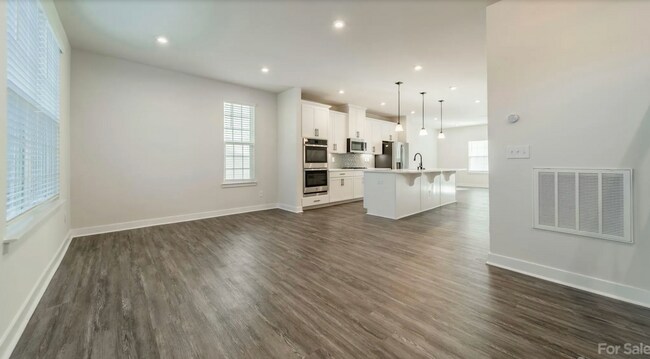 Building Photo - 130 Hamrick Rd