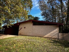 Building Photo - North Shreveport 3 Bed Two Bath