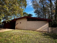 Building Photo - North Shreveport 3 Bed Two Bath