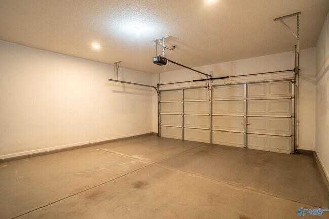Building Photo - 216 Horseshoe Bend N