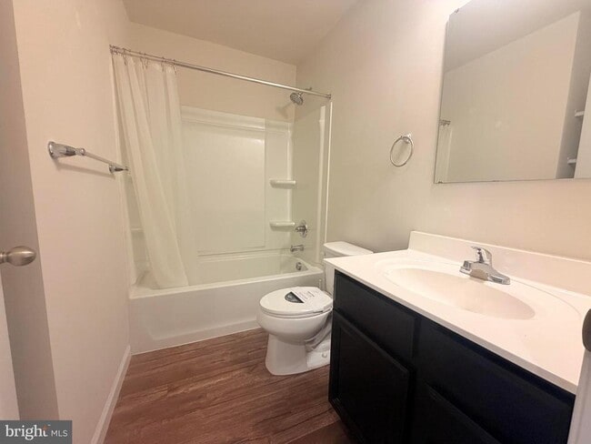 Building Photo - 70 Azalea Cir