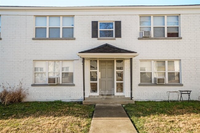 Primary Photo - 1437 Nightingale Rd
