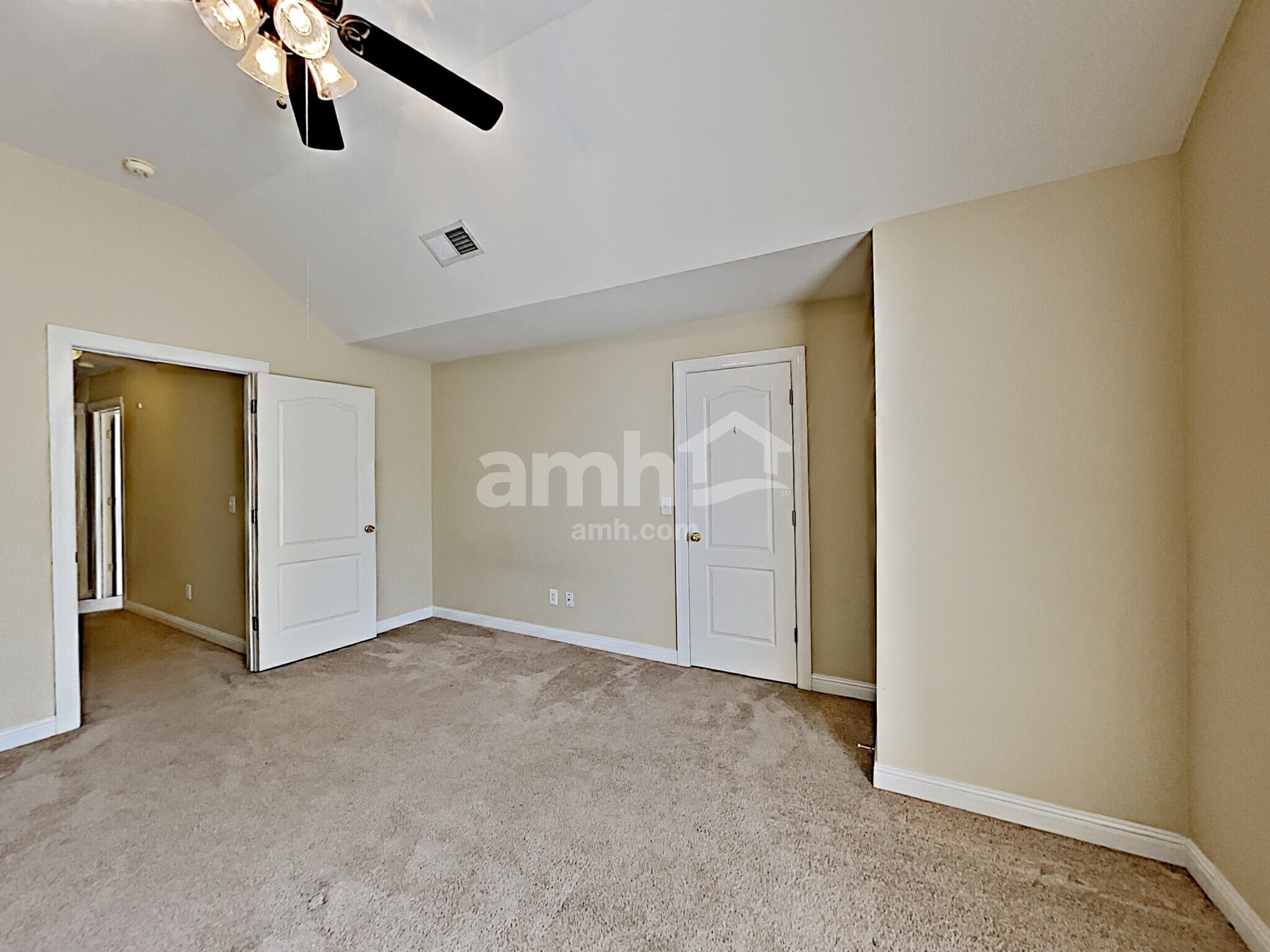 Building Photo - 316 Astor Way