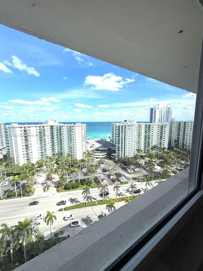 Building Photo - 3800 S Ocean Dr