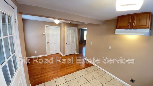 Building Photo - 1425 Welsh Ave